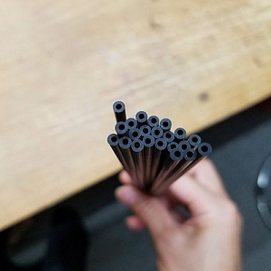 SOICB1.3 thanh carbon rỗng đường kính 3mm ...