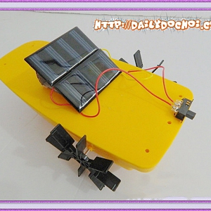 T8MT TÀU TỰ CHẾ CHẠY BẰNG NĂNG ...