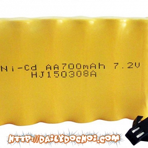  POT4 PIN Ô TO 7.2V 700MAH CHO Ô TÔ 