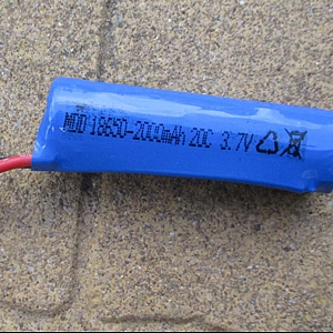  P46 pin sạc hình trục 3.7V 2000mah dung lượng cao